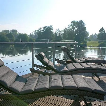 & Restaurant Am אולם