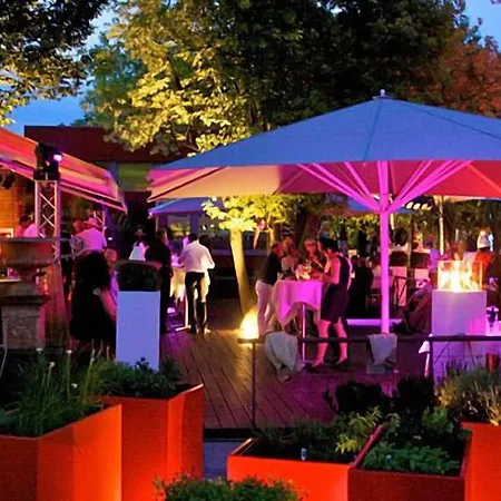 & Restaurant Am 4* Ulm