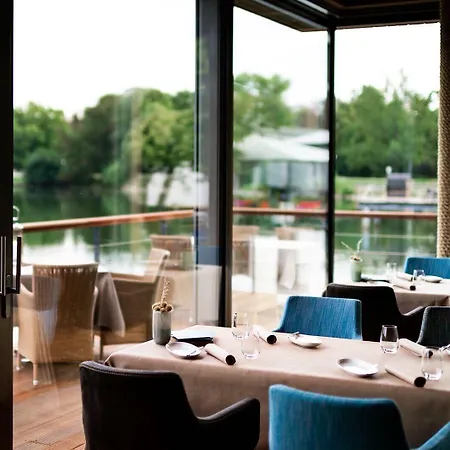 & Restaurant Am فندق