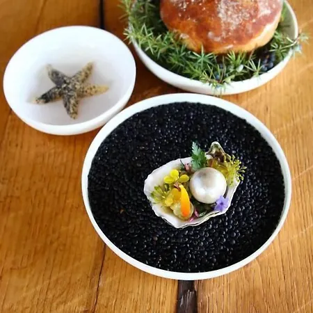 & Restaurant Am فندق 4*