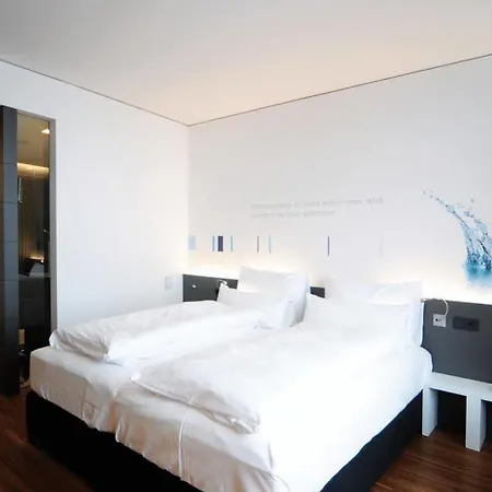 & Restaurant Am 4*