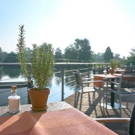 & Restaurant Am 4* Ulma