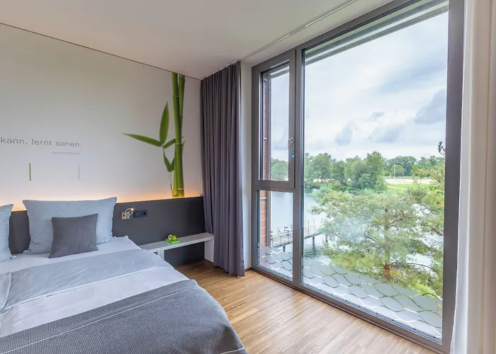 & Restaurant Am Hotel 4*